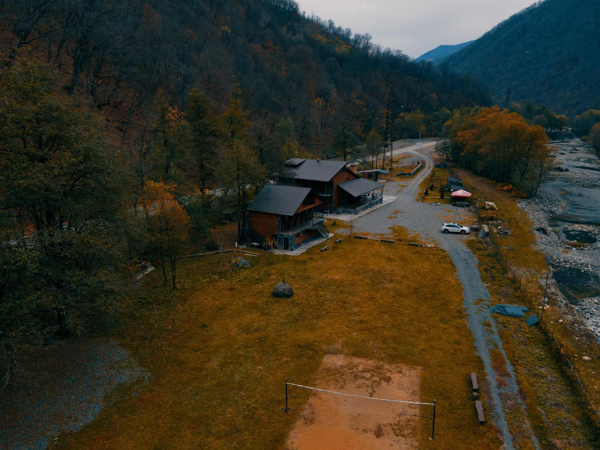 ホテル Tourist Complex Khomi Ch'argali エクステリア 写真