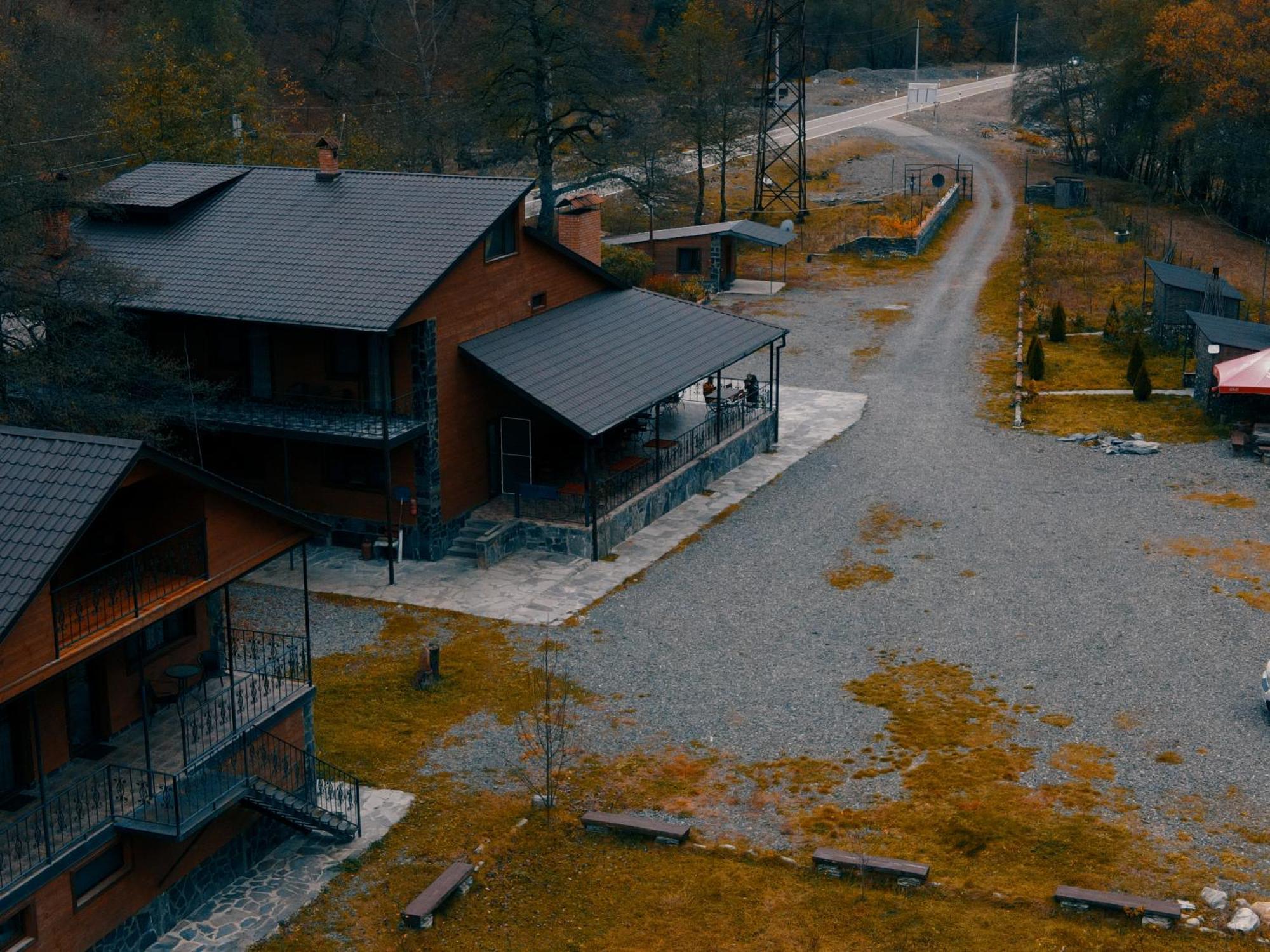 ホテル Tourist Complex Khomi Ch'argali エクステリア 写真