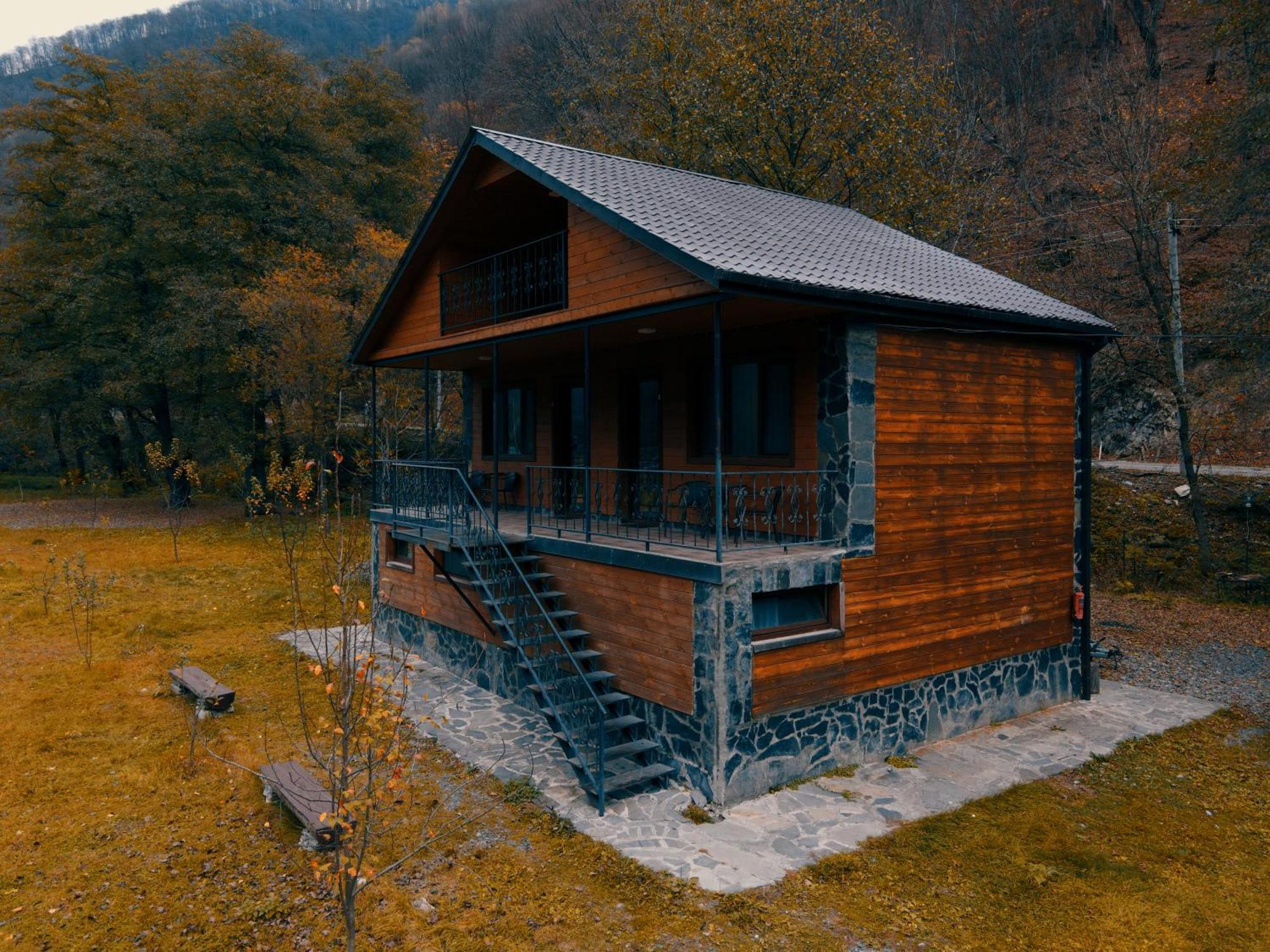 ホテル Tourist Complex Khomi Ch'argali エクステリア 写真