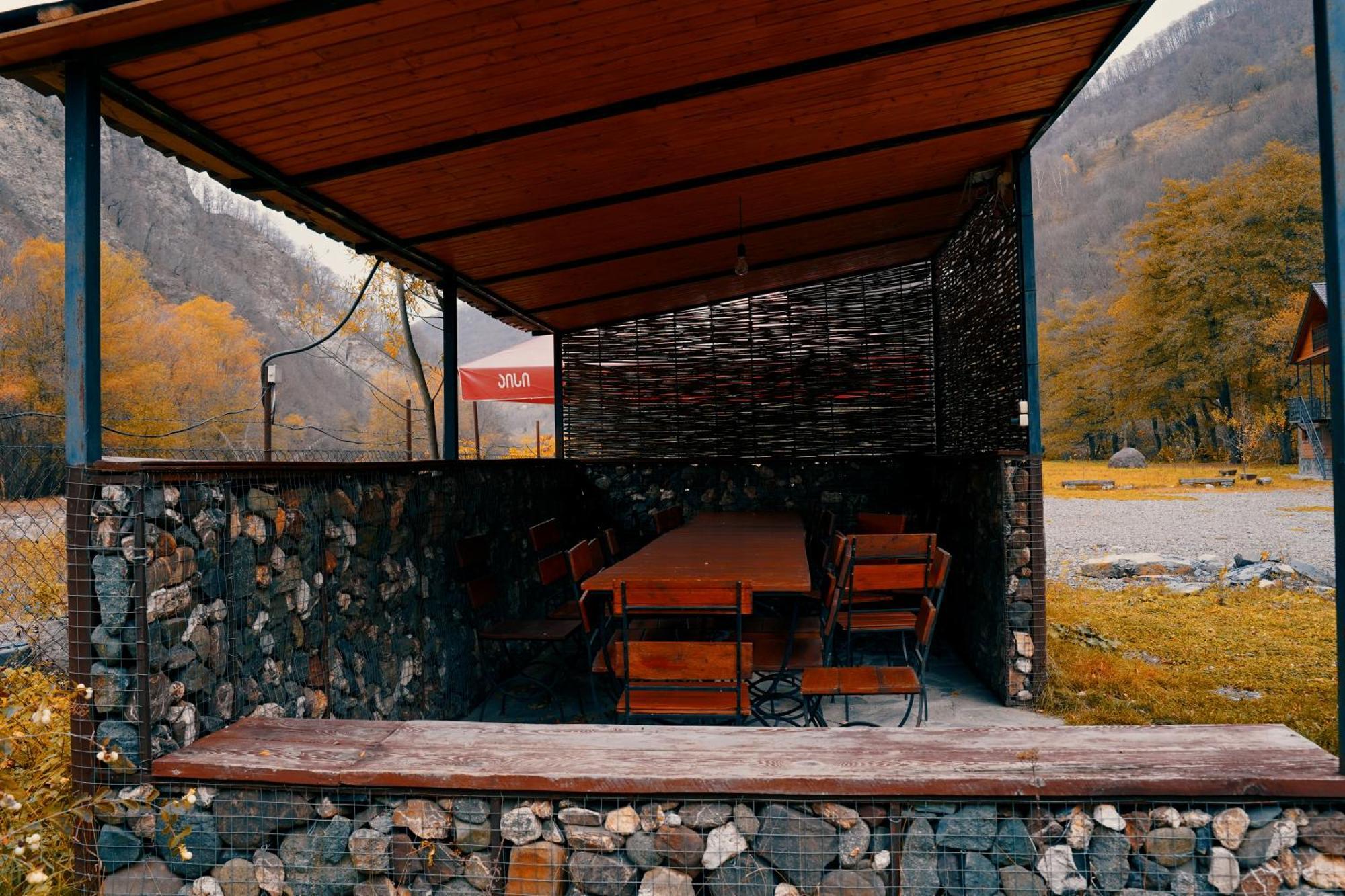 ホテル Tourist Complex Khomi Ch'argali エクステリア 写真