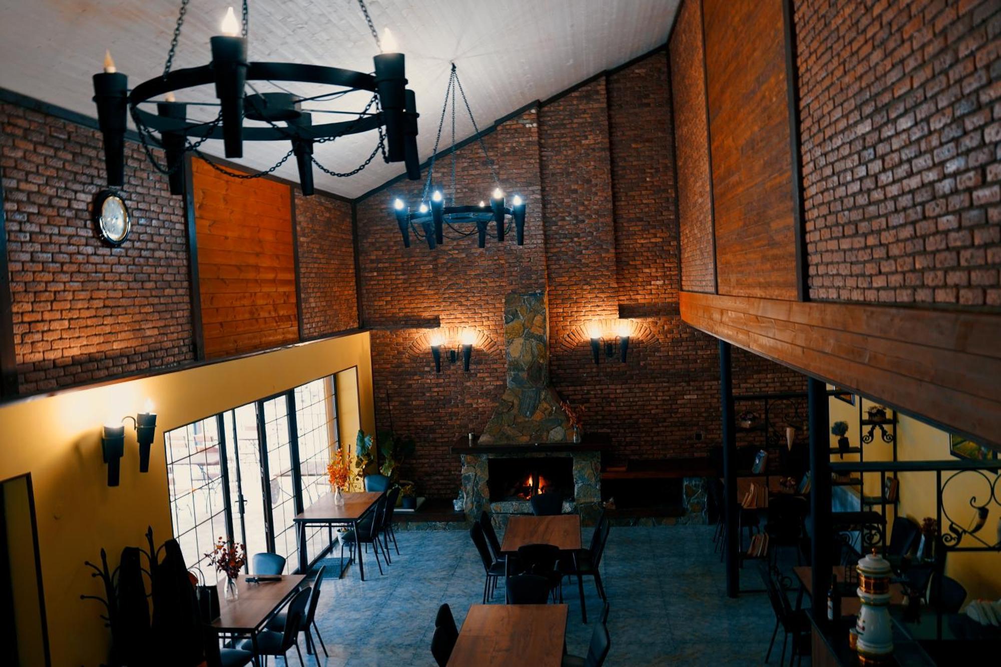 ホテル Tourist Complex Khomi Ch'argali エクステリア 写真