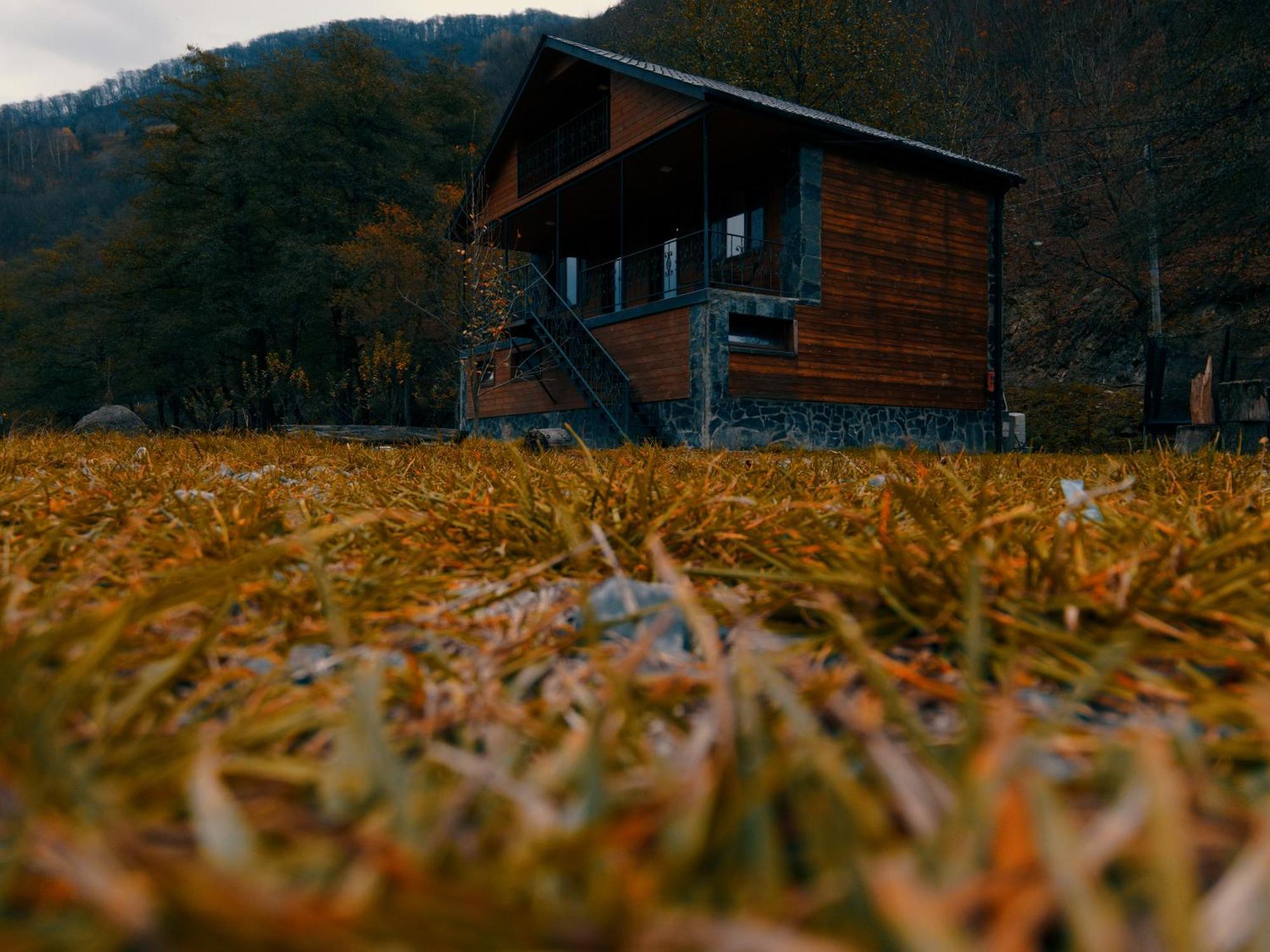 ホテル Tourist Complex Khomi Ch'argali エクステリア 写真
