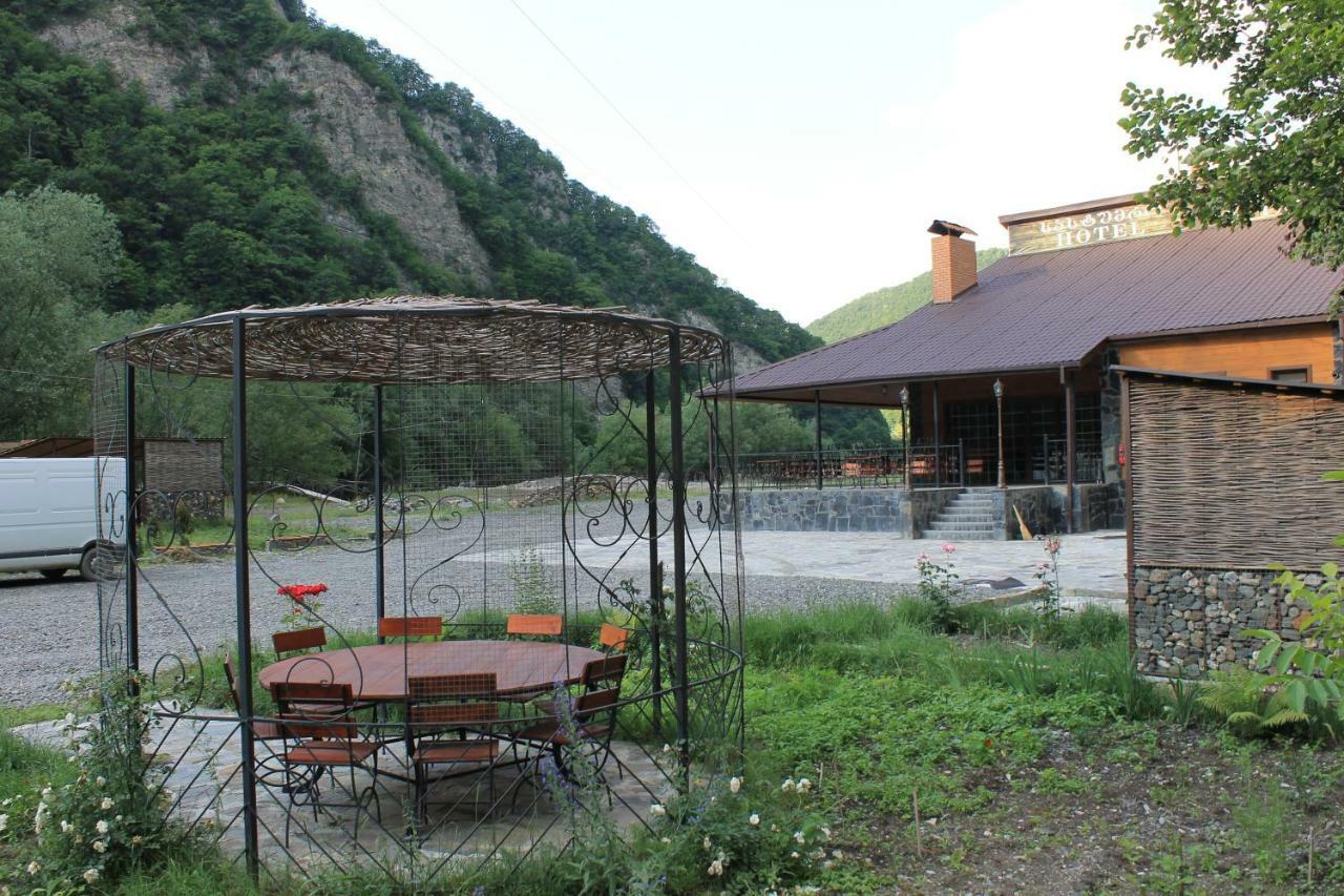 ホテル Tourist Complex Khomi Ch'argali エクステリア 写真